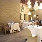 Friday Hotel