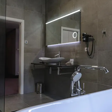 Hotel Friday 4*