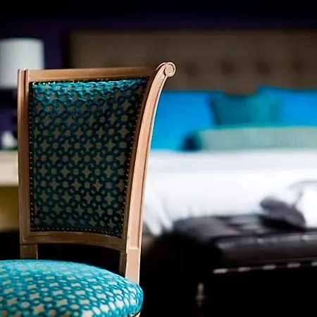 Hotell Friday 4*
