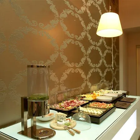 Friday Hotel 4*