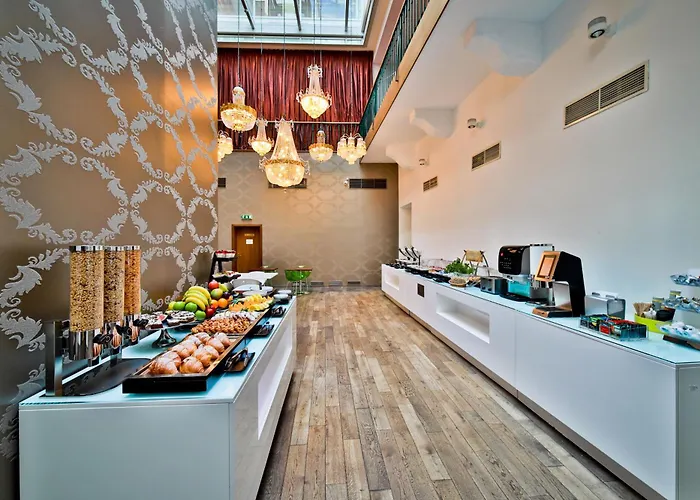 Friday Hotel 4*