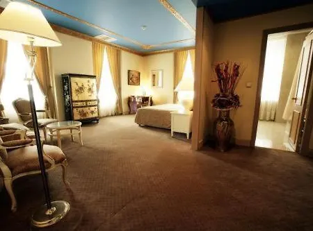 Hotel Friday 4*