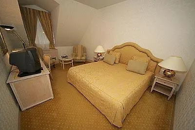 Hotel Friday 4*